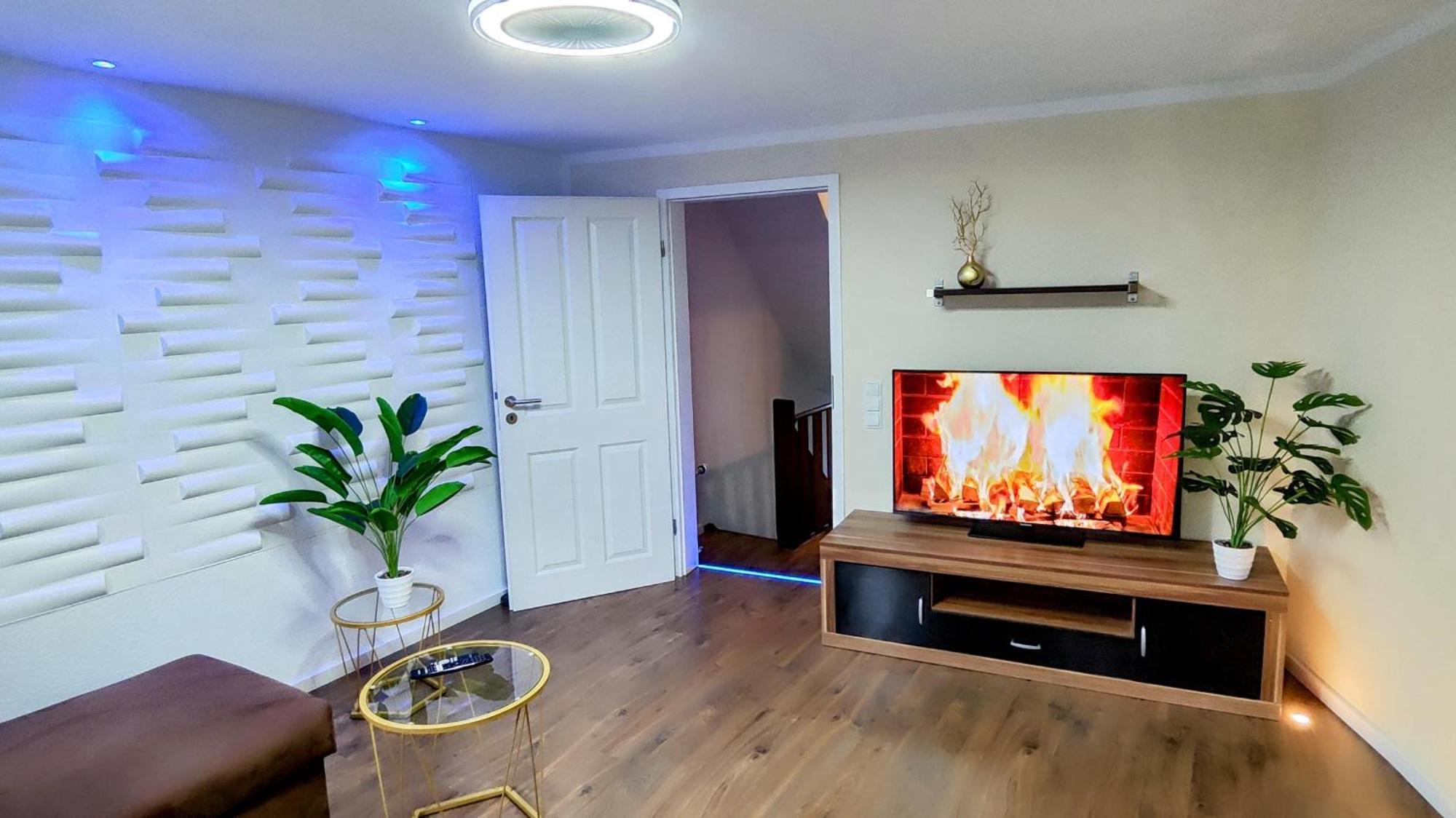 Direkt Am Rhein Mit Burgblick Nahe Rheinsteig Bis 8 Personen, 2 Baeder, 4 Zimmer, Kueche, Netflix Apartment Kaub Exterior photo